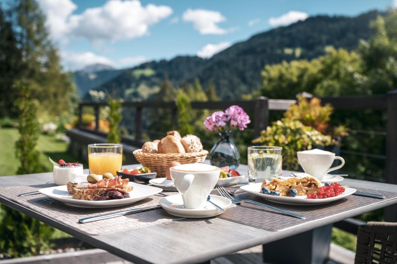 Les Dolomites Mountain Lodges San Martino in Badia Dış mekan fotoğraf
