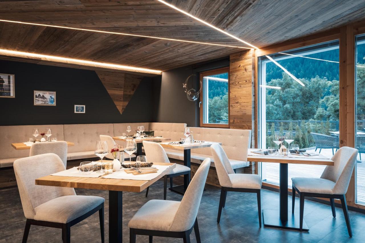 Les Dolomites Mountain Lodges San Martino in Badia Dış mekan fotoğraf