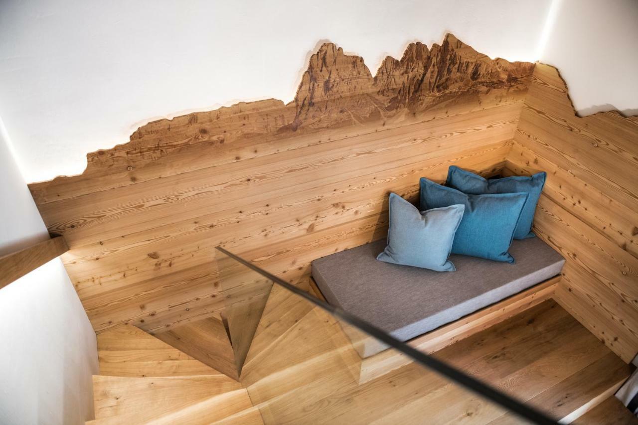 Les Dolomites Mountain Lodges San Martino in Badia Dış mekan fotoğraf