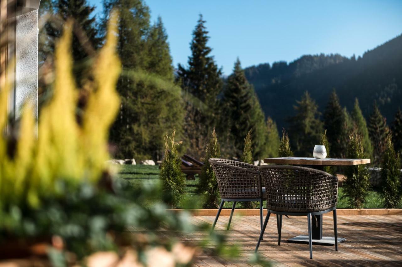 Les Dolomites Mountain Lodges San Martino in Badia Dış mekan fotoğraf